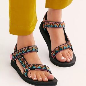 Original Universal Teva Sandal Boomerang Pink